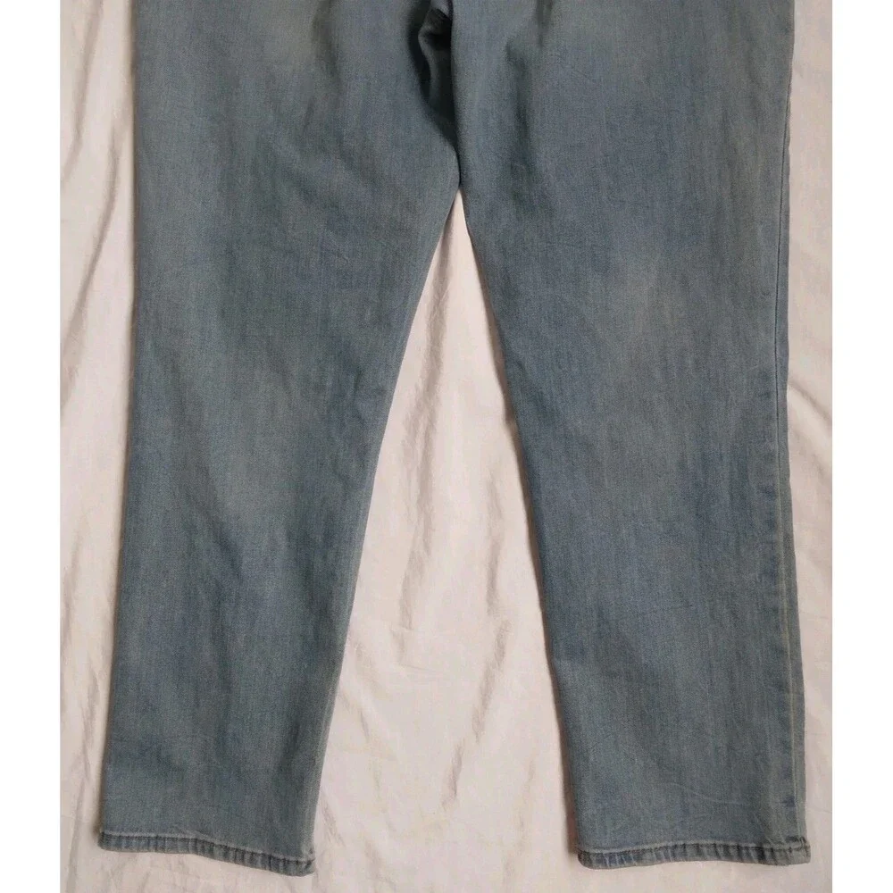 Levi's Boyfriend Jeans Light Wash Denim Distressed Women's Size 32